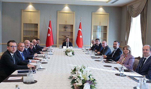 Cevdet Yılmaz, Cumhurbaşkanlığı Ekonomi Politikaları Kurulu üyeleriyle görüştü