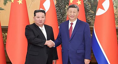 Çin Devlet Başkanı Şi, Kore lideri Kim Jong Un'la görüştü