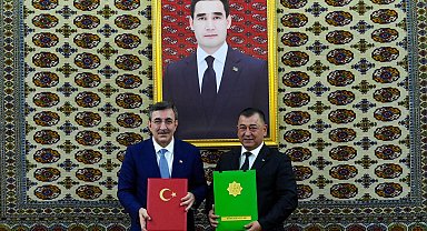 Cumhurbaşkanı Yardımcısı Yılmaz, Türkmenistan Bakanlar Kurulu Başkan Yardımcısı Ataguliyev ile görüştü