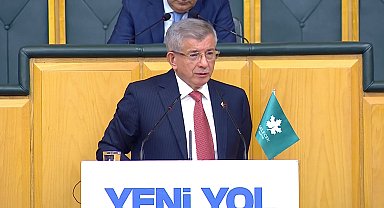 Davutoğlu: Türkiye'nin NATO'ya ağırlığını koyması lazım