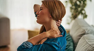 Dinlenmeden uyanıyorsanız sebebi bu hastalık olabilir! Fibromiyalji günlük hayatı altüst edebilir