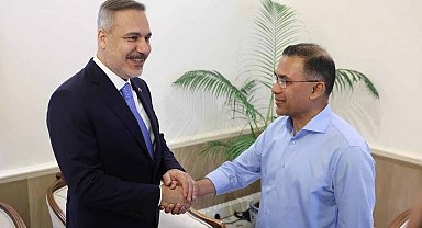 Dışişleri Bakanı Fidan, Bangladeş Başbakanı Rahman tarafından kabul edildi