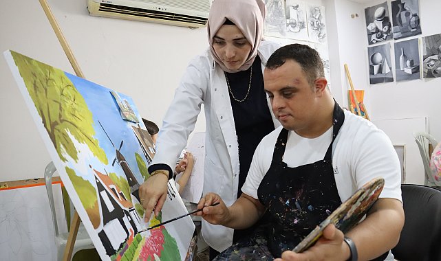 Down sendromlu İbrahim'in karate ve resim sevgisi