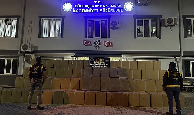 Durdurulan araçtan 600 bin paket bandrolsüz sigara çıktı