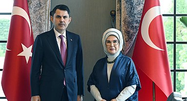 Emine Erdoğan, Bakan Kurum'u kabul etti