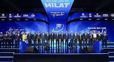 Emlak Konut Anahtar Fikirler Zirvesi başladı