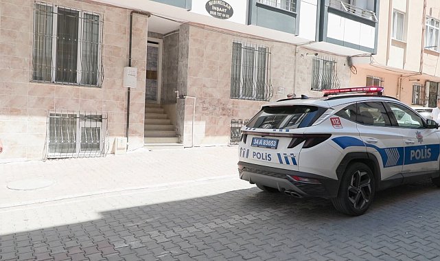 Esenyurt'ta evinin önünde silahlı saldırıya uğrayan kişi hayatını kaybetti
