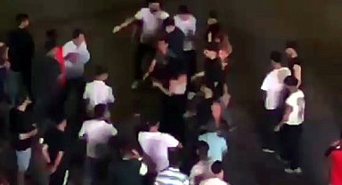 Esenyurt'ta halaydaki kadınların kavgasına erkekler dahil oldu; ortalık savaş alanına döndü