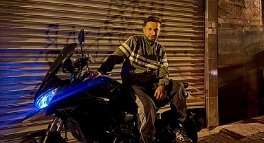 Fatih'te hafif ticari aracın çarptığı motosikletli öldü