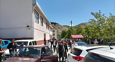 Gümüşhane'nin Tekke beldesinde 2 bin 969 seçmen sandık başında