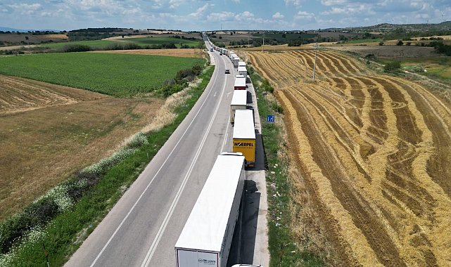 Hamzabeyli Sınır Kapısı'nda 20 kilometre TIR kuyruğu