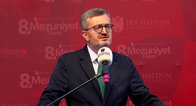İbn Haldun Üniversitesi 8'inci mezunlarını uğurladı