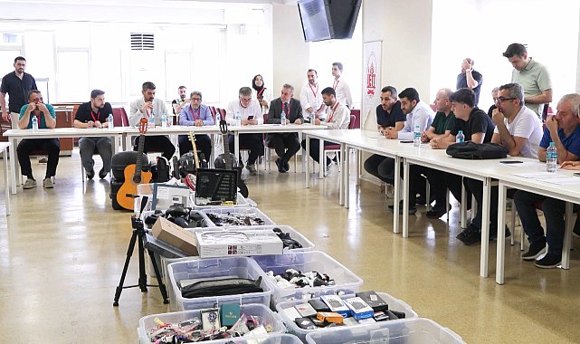 İETT'de unutulan binlerce eşya açık artırmayla 1 milyon 366 bin liraya satıldı
