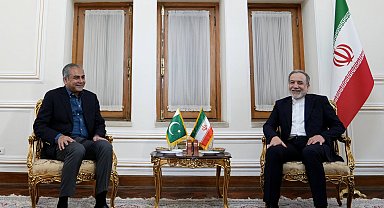 İran Dışişleri Bakanı Arakçi, Pakistan İçişleri Bakanı Nakvi ile görüştü