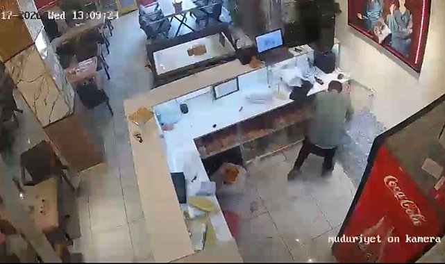 İş yerindeki patlama anı kamerada