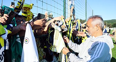 İsmail Kartal: Hem güzel futbol hem güzel sonuçlarla inşallah şampiyon oluruz