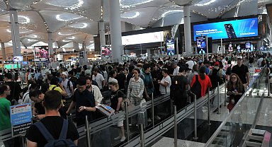 İstanbul Havalimanı'nda okulların kapanmasıyla tatil yoğunluğu başladı ​
