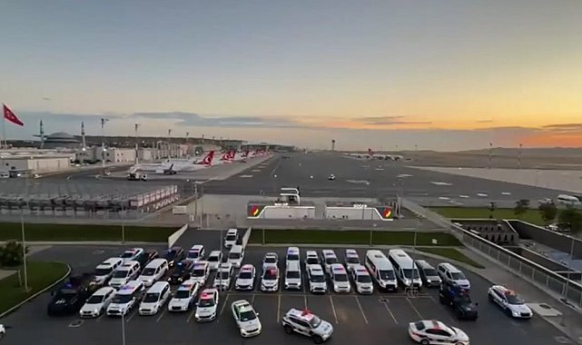 İstanbul Havalimanı'nda yakalanan 21 hanutçu adliyeye sevk edildi