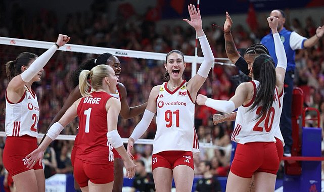İzmir'in voleyboldaki gururu Defne