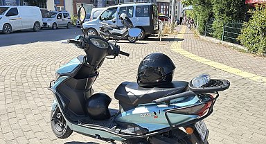 Kamyondan yola dökülen mazot, kazaya neden oldu