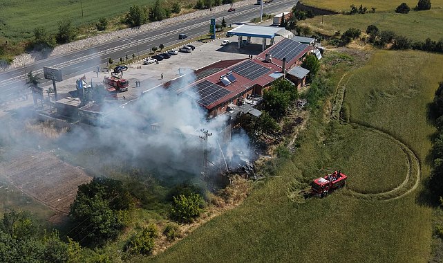 Kastamonu'da dinlenme tesisi, çıkan yangında hasar gördü