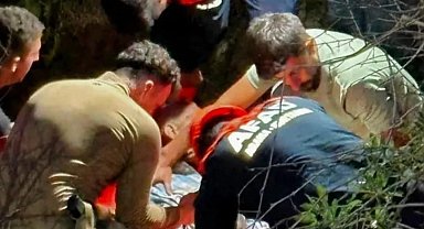 Kayıp Alzheimer hastası, dere yatağında yaralı bulundu
