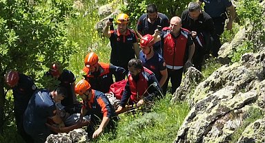 Kayseri'de kayalıklardan düşen kişi yaralandı