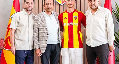 Kayserispor'da Kayra Cihan ile 3 yıllık yeni sözleşme uzattı