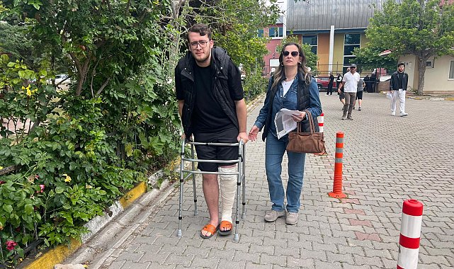 Kaza geçiren öğrenci, yürüteçle sınava geldi