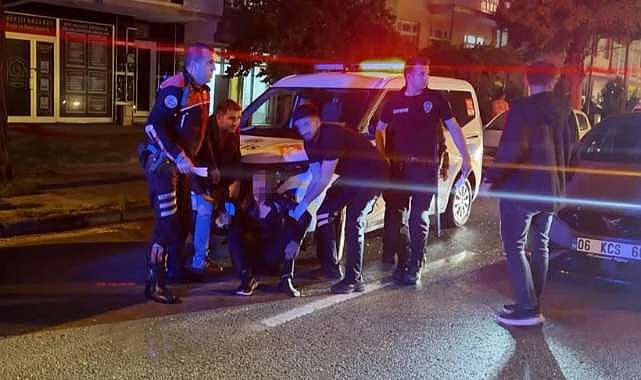 Kızını rahatsız eden gencin kulağını kesti