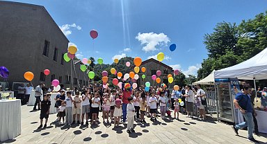 Lösemiyi yenen Ediz Asil için gökyüzüne balonlar bırakıldı