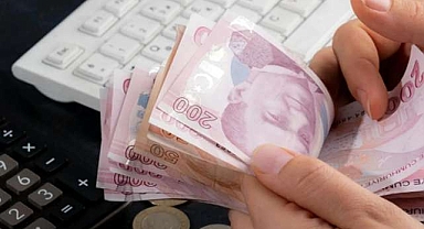 Memur ve emeklinin gözü Temmuz zammında! En düşük maaş kaç lira olacak?