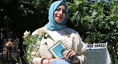 Mezar yeri bakılırken resimle hayata tutundu