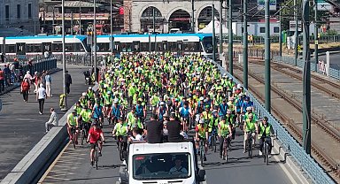 Milli maçın ardından Tarihi Yarımada'da pedal çevirdiler