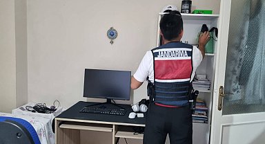 MİT kredi kartı şebekesini çökertti: 3 gözaltı