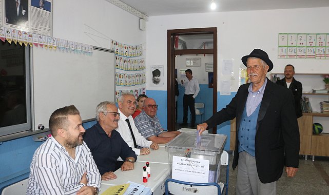Nevşehir'in Mustafapaşa beldesinde oy kullanma işlemi başladı