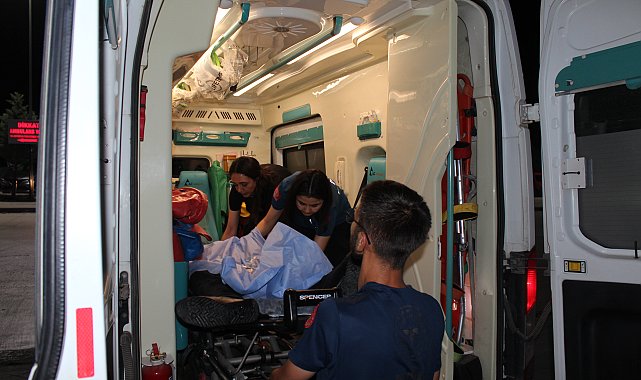 Parkta uğradığı biber gazlı ve bıçaklı saldırıda ağır yaralandı