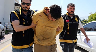 Polis memurunu, atıldığı gece kulübüne silahlı saldırı düzenlerken vurmuş