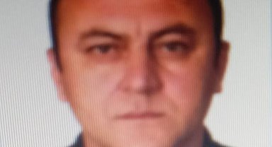 Sağlık memuru evinde ölü bulundu