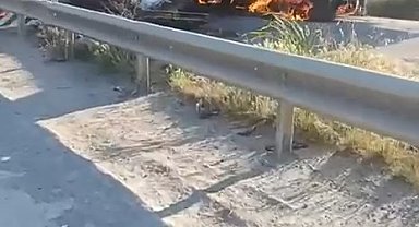 Şile'de park halindeki kamyonun dorsesine çarpan motosikletli ağır yaralandı