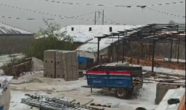 Sivas'ta sağanak ve dolu yağışı