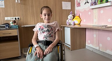 Skolyoz hastası Süheyda, dik duruşa kavuştu