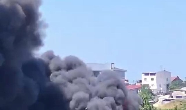 Sultangazi'de metruk fabrikada yangın -2 Ek görüntü