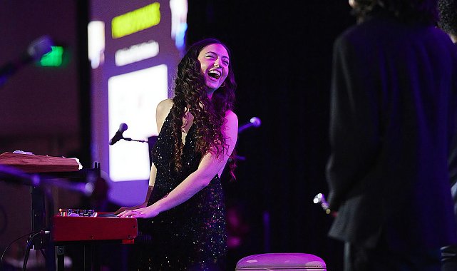 Türk müzisyen Su Yavuz'a Berklee'den ödül