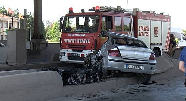 Tuzla'da gişelerde beton bariyere çarpan otomobilin sürücüsü öldü