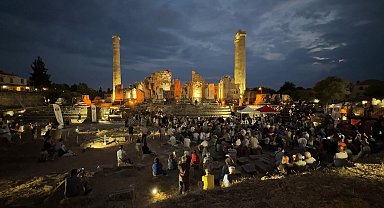 Uluslararası Akdeniz Edebiyat Günleri Apollon Tapınağı'nda başladı