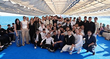 Ümraniye'de geleneksel boğaz mezuniyeti binlerce öğrenciyi ağırladı