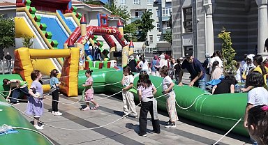 Üsküdar'da 400 çocuk 'Minare Gölgesinde Çocuk Şenliği'nde buluştu