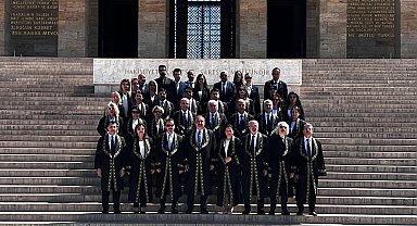 Uyuşmazlık Mahkemesi üyelerinden Anıtkabir'e ziyaret