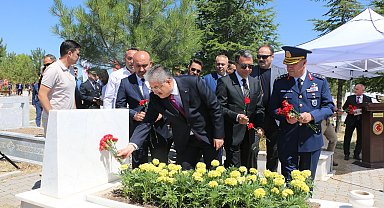 15 Temmuz şehidi polis memuru, Eskişehir'de mezarı başında anıldı